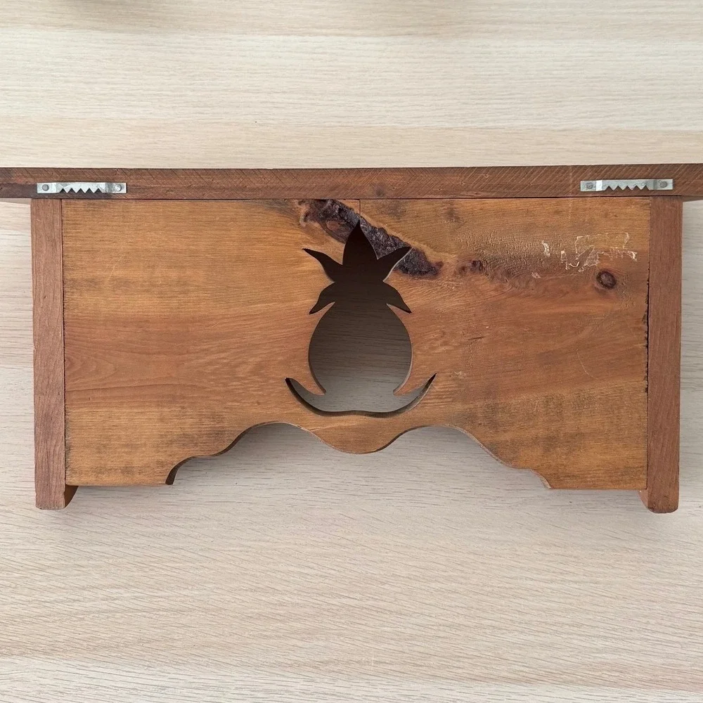Vintage Wood Pineapple Wall Shelf Scalloped Edge Colonial Hospitality Decor